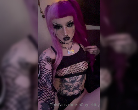 Maze aka M0rguekitty OnlyFans - Along with the $5 promo going on i will be sending out a BUNCH of my videos discounted to the pe 1