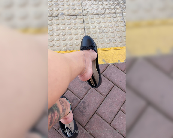 Solesmad Fetish Queen aka Solesmadvip OnlyFans - Waiting for the and teasing you the man next to me cant stop looking lol