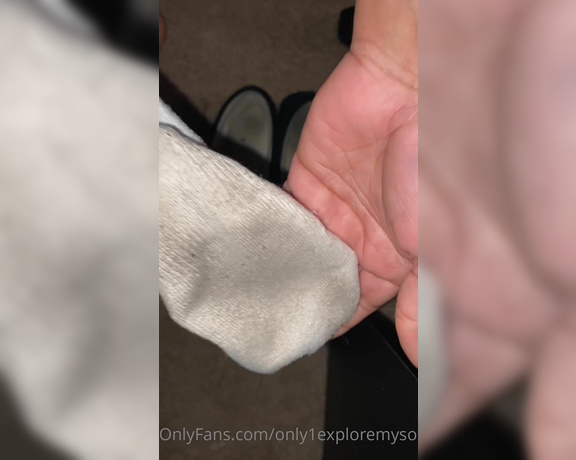 ExploreMySoles aka Only1exploremysoles OnlyFans - Had to get these socks real nice and stinky