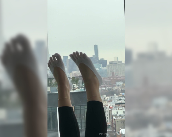 Feetbyselms aka Feetbyselms OnlyFans - Behind the scenes lol