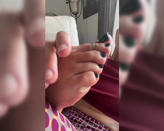 Solesmad Fetish Queen aka Solesmadvip OnlyFans - Yummy green Toes