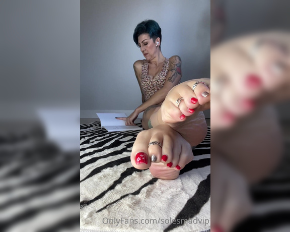 Solesmad Fetish Queen aka Solesmadvip OnlyFans - You have never been so happy while someone ignored you I know and thats why I love you