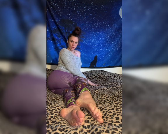 Sole Kissed aka Solemoves_yogitoes OnlyFans - Happy Tease ) Can’t wait to make more vids this weekend!!!