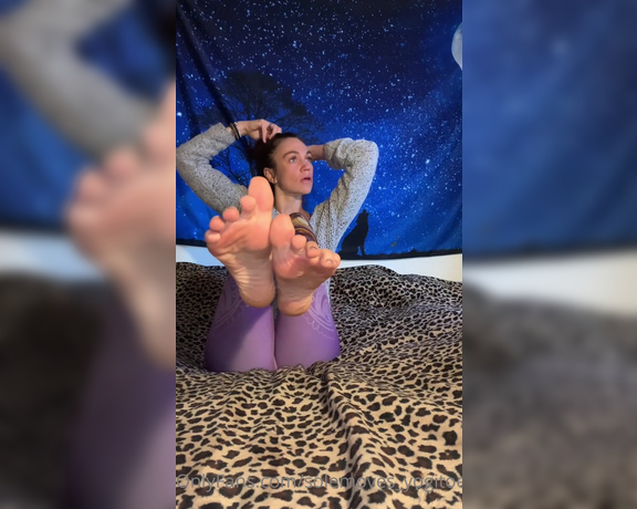 Sole Kissed aka Solemoves_yogitoes OnlyFans - Happy Tease ) Can’t wait to make more vids this weekend!!!