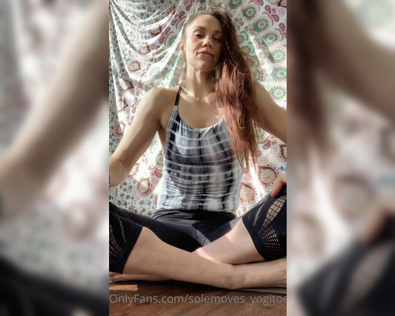 Sole Kissed aka Solemoves_yogitoes OnlyFans Video 849