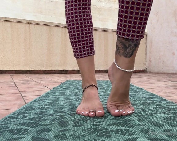 Solesmad Fetish Queen aka Solesmadvip OnlyFans - Sunday Morning, yoga time , join