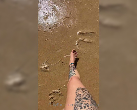 Solesmad Fetish Queen aka Solesmadvip OnlyFans - Some videos from the beach, I love to walk and feel the sand on my soles, we go for a walk togethe 1