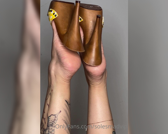 Solesmad Fetish Queen aka Solesmadvip OnlyFans - These sexy views of my danglin in mules Drooling for your Queen Love you