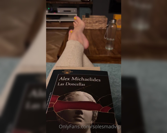 Solesmad Fetish Queen aka Solesmadvip OnlyFans - In love with all, book, pedi and mani, be quite Sundays like this