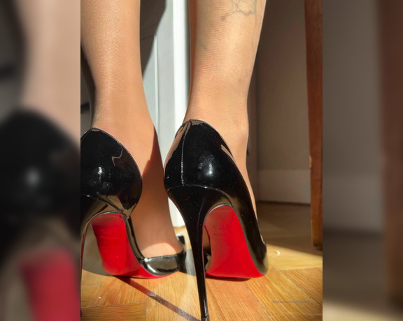 Solesmad Fetish Queen aka Solesmadvip OnlyFans - My Louboutin simply amazing