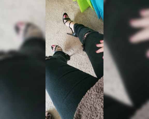 Loveher_toes aka Loveher_toes OnlyFans Video 787