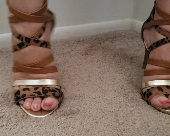 Loveher_toes aka Loveher_toes OnlyFans Video 908