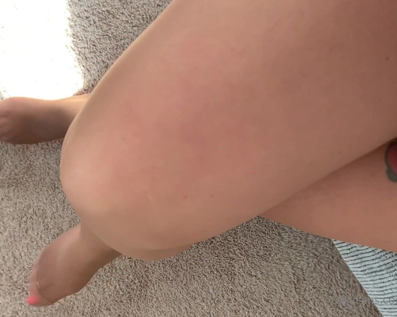 Loveher_toes aka Loveher_toes OnlyFans Video 23