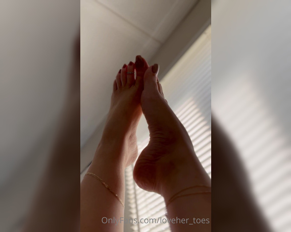 Loveher_toes aka Loveher_toes OnlyFans Video 933