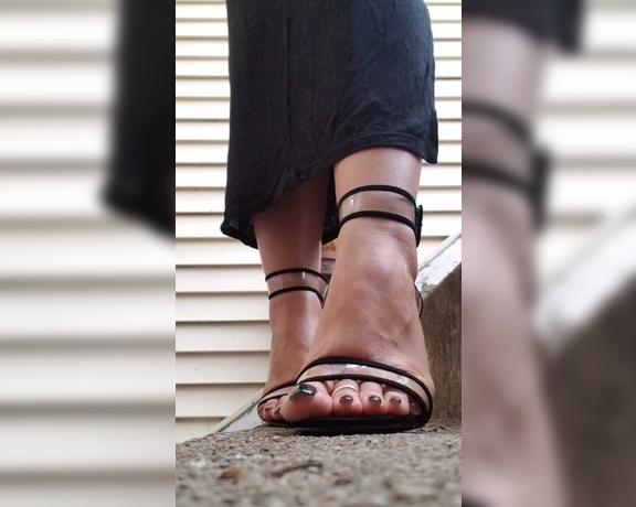 Loveher_toes aka Loveher_toes OnlyFans - Black Black