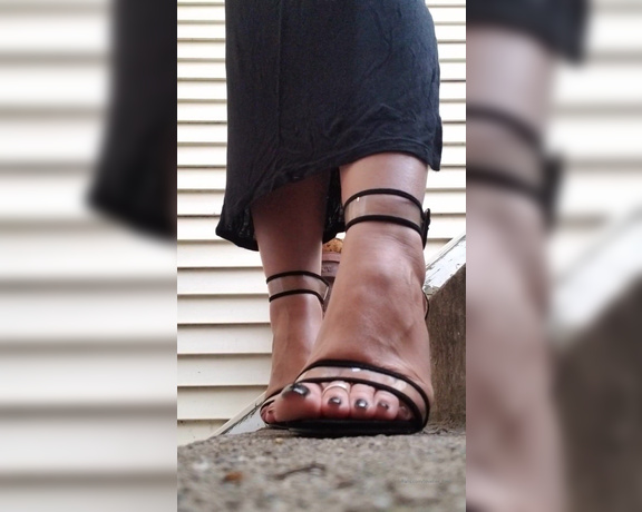 Loveher_toes aka Loveher_toes OnlyFans - Black Black