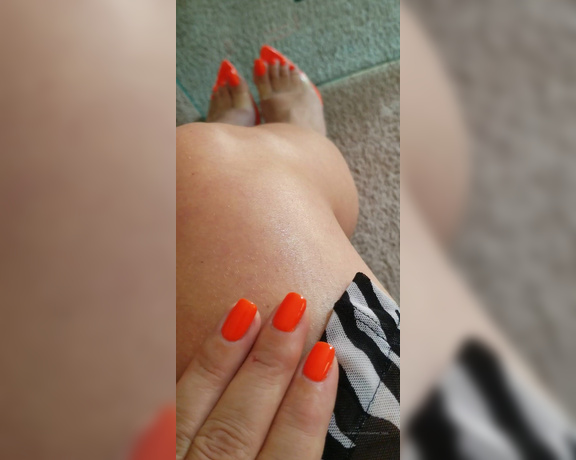 Loveher_toes aka Loveher_toes OnlyFans - Quick video from my view!