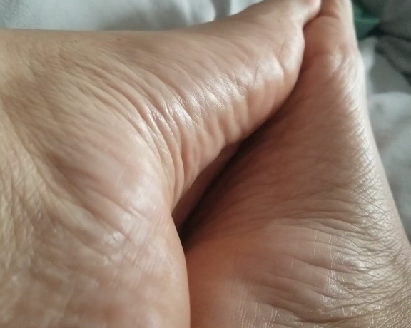 Loveher_toes aka Loveher_toes OnlyFans Video 972