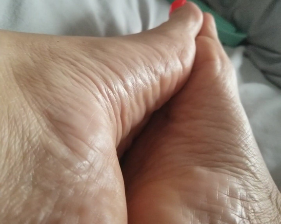 Loveher_toes aka Loveher_toes OnlyFans Video 972