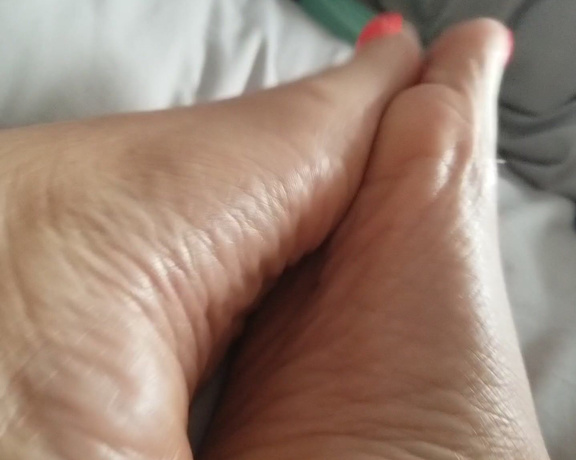 Loveher_toes aka Loveher_toes OnlyFans Video 972