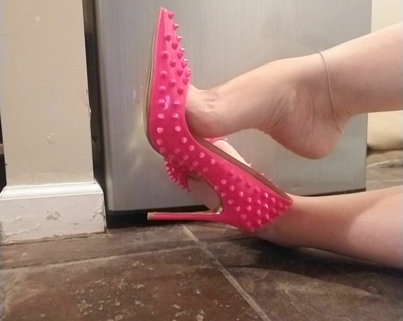 Loveher_toes aka Loveher_toes OnlyFans Video 948