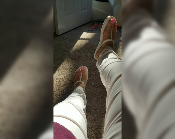 Loveher_toes aka Loveher_toes OnlyFans Video 313