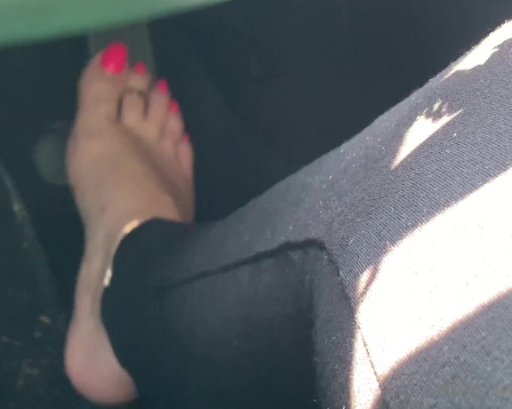 Loveher_toes aka Loveher_toes OnlyFans Video 139