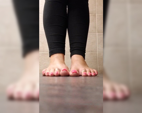 Loveher_toes aka Loveher_toes OnlyFans - 5d541ab1757b4b1ca6999