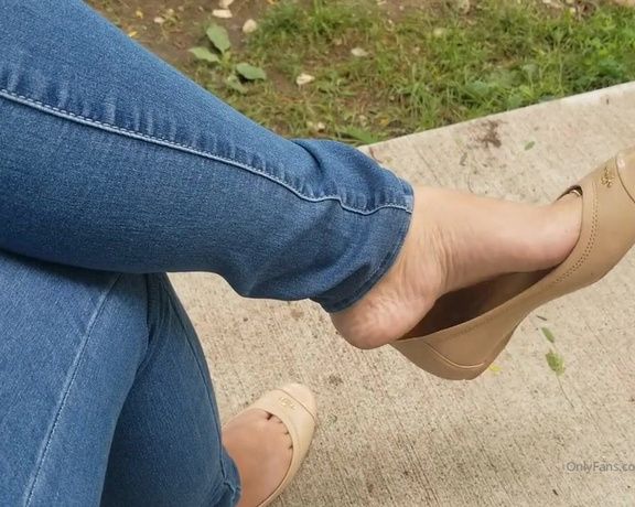 Loveher_toes aka Loveher_toes OnlyFans Video 332