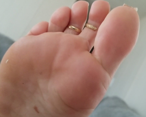 Loveher_toes aka Loveher_toes OnlyFans Video 748