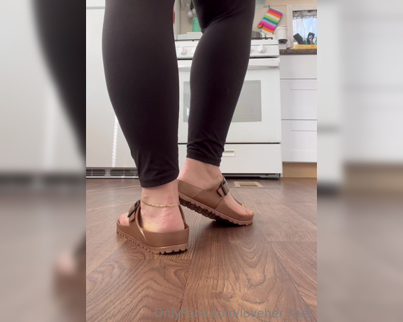 Loveher_toes aka Loveher_toes OnlyFans Video 576