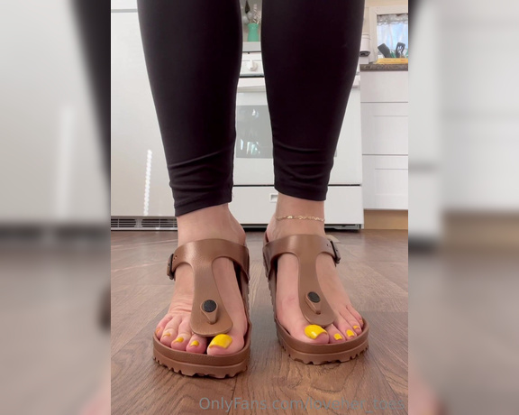 Loveher_toes aka Loveher_toes OnlyFans Video 576