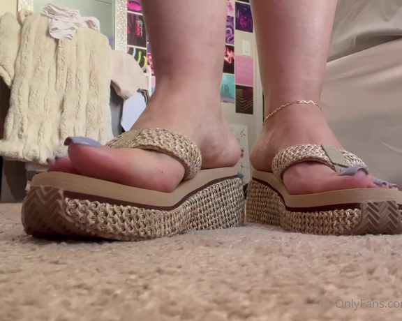 Loveher_toes aka Loveher_toes OnlyFans - Going through all my sandals! Wait until you see ALL of them!