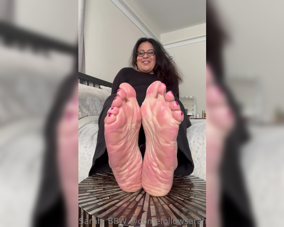 Sarah BBW Fantasy Toes aka Comefollowsarah OnlyFans - I know you love the toe wiggles