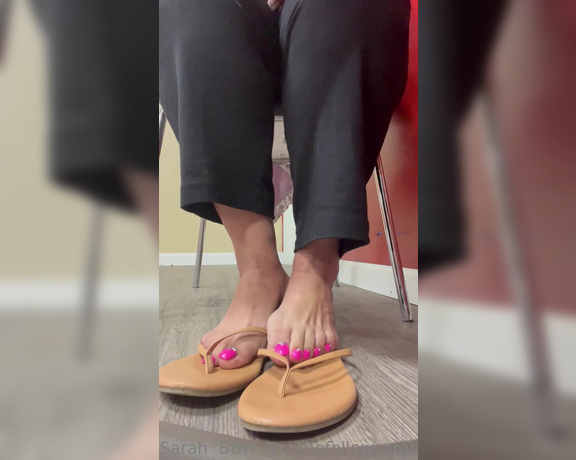 Sarah BBW Fantasy Toes aka Comefollowsarah OnlyFans - Do you like to Peep from afar