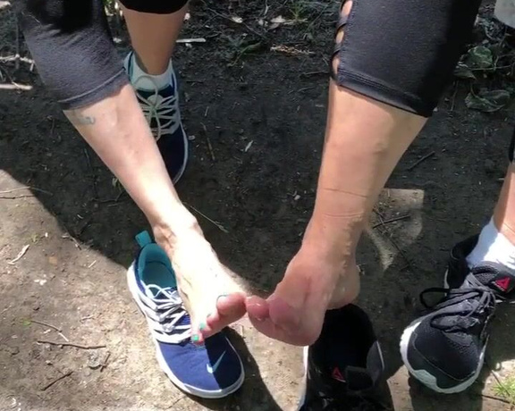 Sarah BBW Fantasy Toes aka Comefollowsarah OnlyFans - After our walk we took our shoes off Dont cha wish you can smell for yourself @angelicastiny