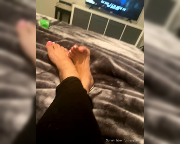 Sarah BBW Fantasy Toes aka Comefollowsarah OnlyFans - Stream started at 01132022 0208 am Some bedside feet while watching TV