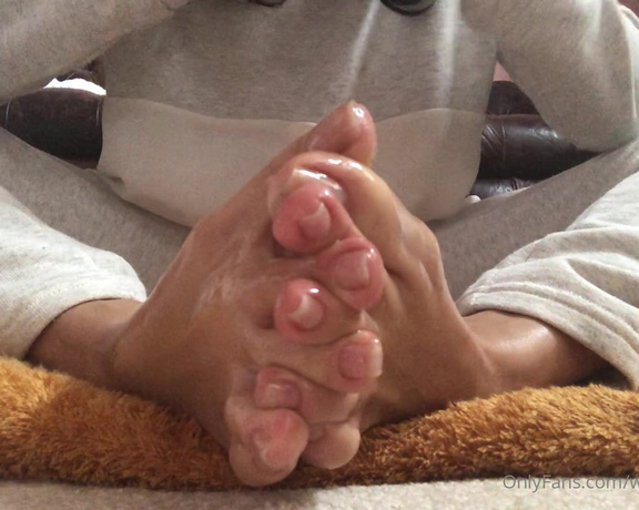 World sexiest feet aka Worldsexiestfeet OnlyFans - Some of you guys might want to see this vid