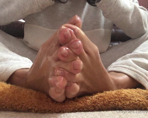 World sexiest feet aka Worldsexiestfeet OnlyFans - Some of you guys might want to see this vid