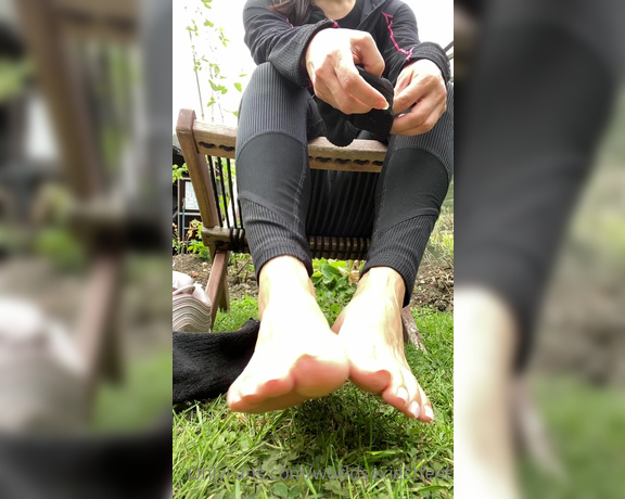 World sexiest feet aka Worldsexiestfeet OnlyFans Video 3