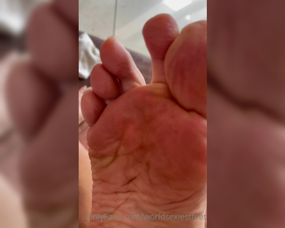 World sexiest feet aka Worldsexiestfeet OnlyFans Video 510