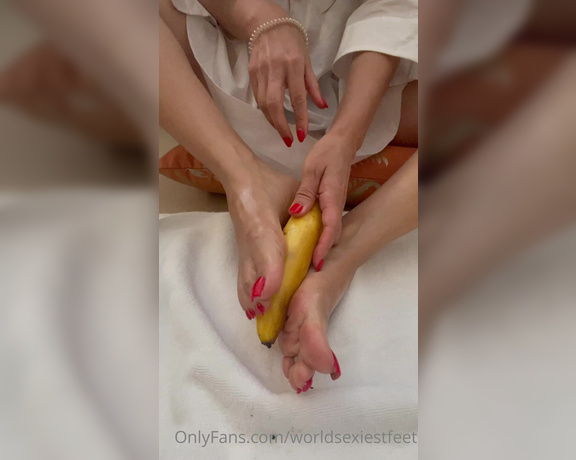 World sexiest feet aka Worldsexiestfeet OnlyFans - Thai banana is pretty small and a bit soft