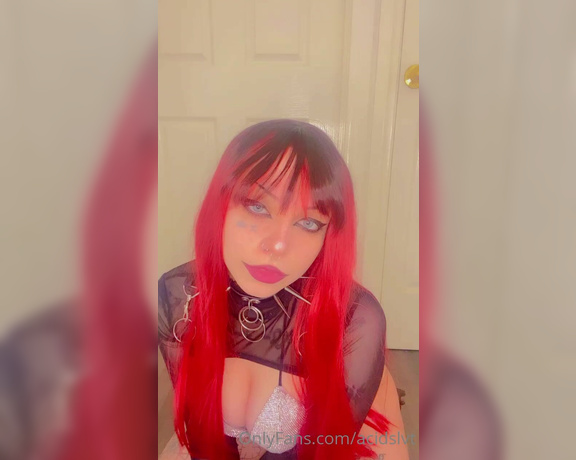 ACIDSLVT aka Acidslvt OnlyFans - Dumb lil red head don’t play with knifes 2