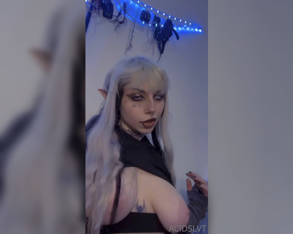 ACIDSLVT aka Acidslvt OnlyFans - NSFW TikTok’s r back u are welcome