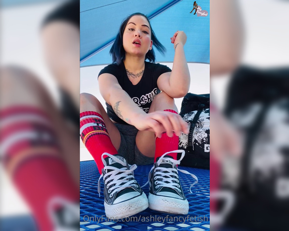 Ashleyfancyfetish aka Ashleyfancyfetish OnlyFans - I hope you’re enjoying your Sunday! Enjoy this joi outside where anyone can see us  this video