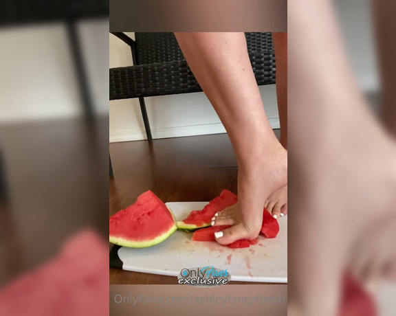 Ashleyfancyfetish aka Ashleyfancyfetish OnlyFans - Toesday Watermelon Crush