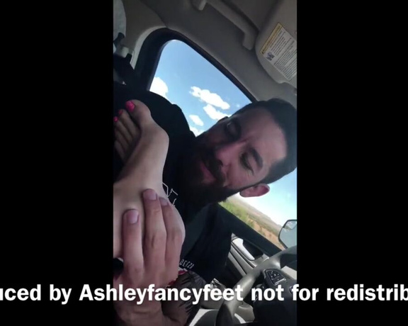 Ashleyfancyfetish aka Ashleyfancyfetish OnlyFans - I went LIVE on IG the other day And had my feet worshipped by my boyfriend Decided to post it here