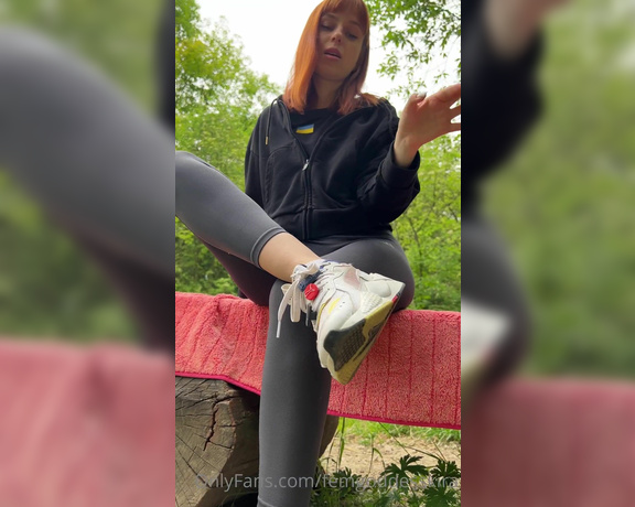 Goddess Kira aka Femgoddesskira OnlyFans - Clean my sneakers and worship me!