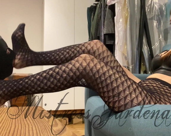J.Sinner aka Israelimistress OnlyFans - NEW Clip A cheap slave licks Mistress heels and legs in stockings He has to work his tongue well