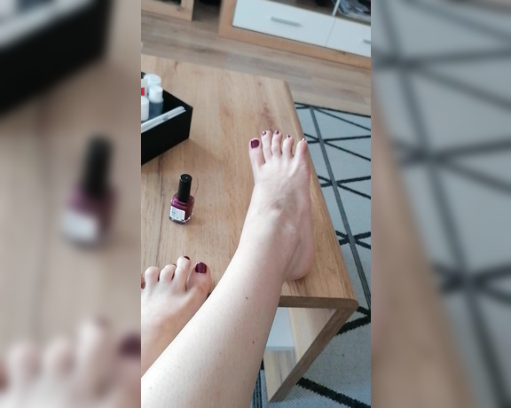 J.Sinner aka Israelimistress OnlyFans - Enjoy my feet Worship my body